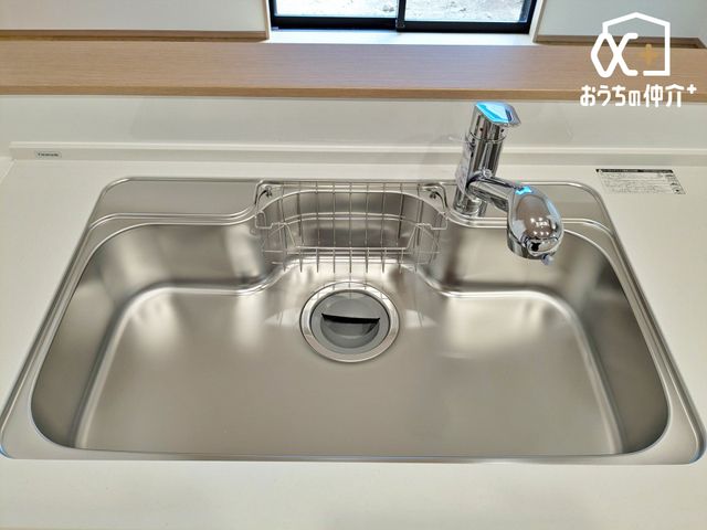 �L�b�`�� �`Kitchen�` �@�\���ƃf�U�C���������˔������g������̂悢�V�X�e���L�b�`���A���r���O�Ƃ̈�̊����l������A��������Ԃ��������܂��B