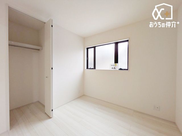 �Q�� -