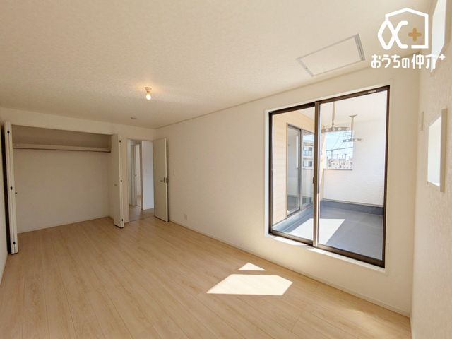 �Q�� -