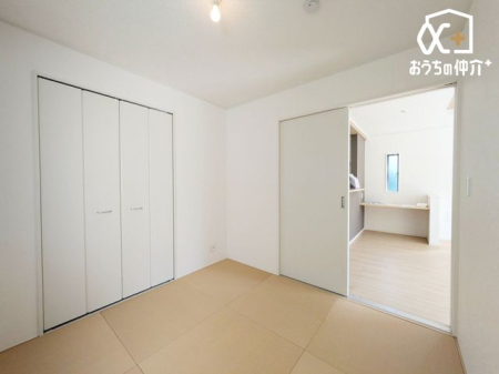 �Q�� -