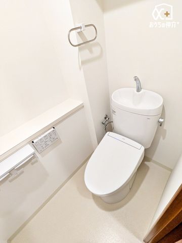 �g�C�� �`Toilet�`�����g���ꏊ�����炱���A�������₨�|�����ȒP�ȃV���v���ȃf�U�C�����̗p���܂����B�ǖʂɒI���������܂��̂ł���������[�����邱�Ƃ��ł��܂��B
