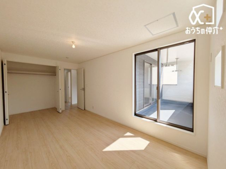�Q�� -