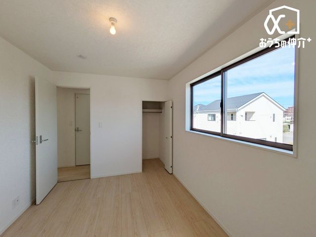 �Q�� -