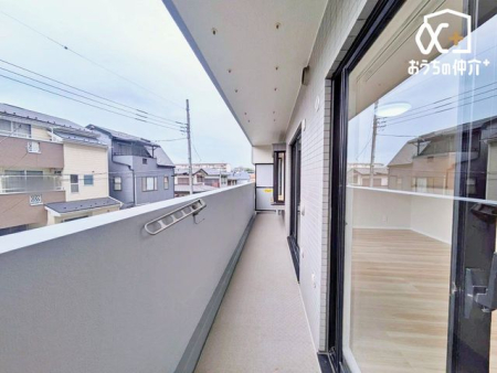 �o���R�j�[ �������̃o���R�j�[�͌ߌォ��̂₩��炩�Ȍ����S�n�悢�A�e���̏�ɂȂ�܂��B