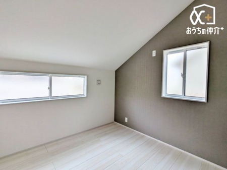 �q������ �q�������ɃI�X�X����4.5���m���̗l�q�ł��Q�ʑ�����̎��R�������邢�������ɂ��܂��I