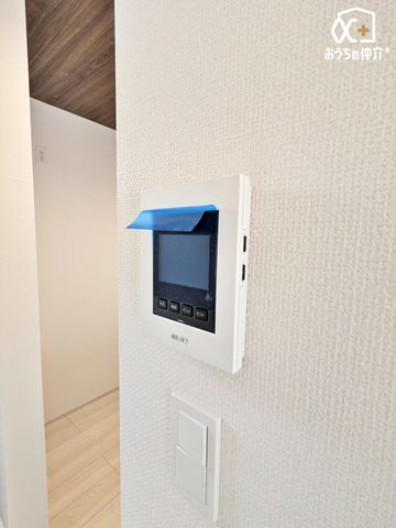 ���̑� �h�Ɩʂł����S��TV���j�^�[�t���C���^�[�z���ł��B