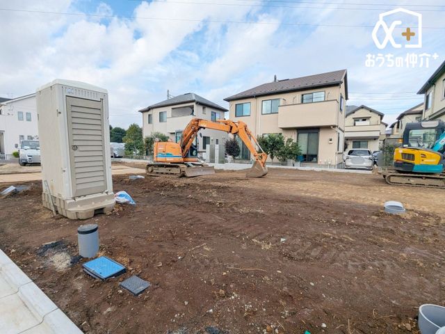 ���n�y�n�ʐ^ �쑤4.5���̑O�ʓ��H�ɂėz����ǍD�ȕ~�n�I�R�S�؂̂�Ƃ肠�鐮�`�n�I
