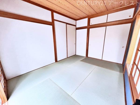 a `E`Japanese Room`E`
̃bgmBɂȂĂ낢A󕨂񂾂AqĂzc~΋qԂƂĎgALprŎĝŏd󂵂łˁB