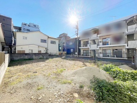 現地土地写真 徒歩圏内に買物施設充実