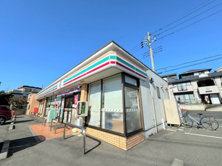 周辺環境 セブン-イレブン 西所沢山口店 徒歩6分。24時間営業のコンビニエンスストア 420m