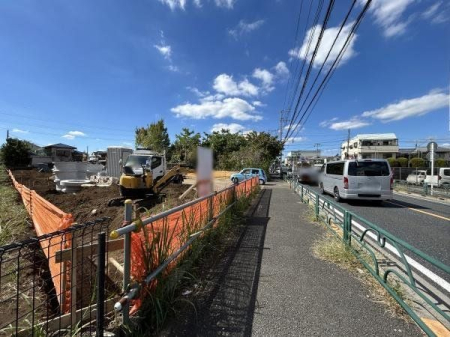 現地土地写真 前面道路含む現地写真