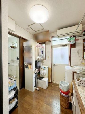その他 パントリー、勝手口