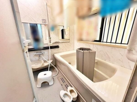 浴室 お洗濯物も干せる浴室乾燥機付きバスルーム
