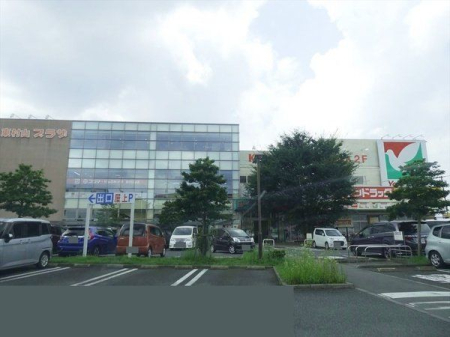 周辺環境 ヨークマート東村山店 徒歩2分。【営業時間】9時から22時 【駐車場】251台 110m