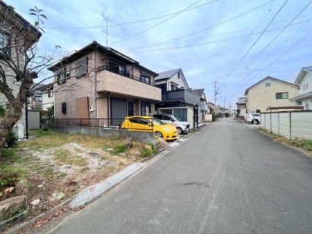 現地外観写真 前面道路含む現地写真