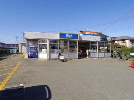 周辺環境 徒歩11分。【ビッグ・エー　扇町屋店】営業時間3時00分～1時00分。車椅子対応の入り口。駐車場あり。 820m