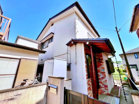 現地土地写真 建物全体に日が差し込みます
