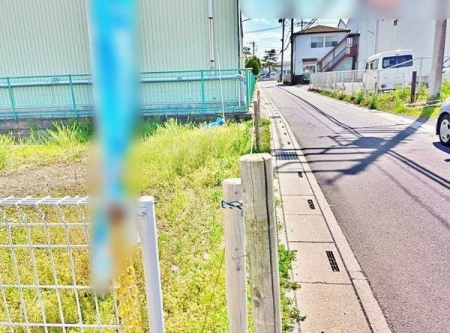 現地土地写真 前面道路含む現地写真