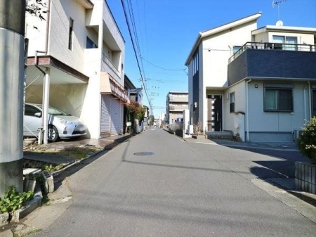 現地土地写真 前面道路は4ｍ公道に面しています