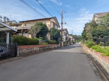 現地土地写真 前面道路含む現地写真