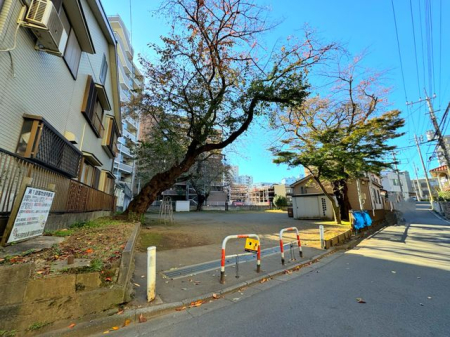 周辺環境 西所沢町内会第一遊園地 徒歩50分。 3930m
