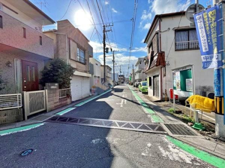 現地外観写真 車通りの少ない落ち着いた住環境～
