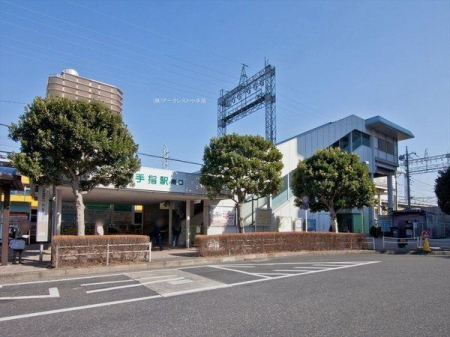 周辺環境 小手指駅 南口　(西武 池袋線) 徒歩20分。急行停車駅の小手指駅は周辺環境もとても綺麗に整備されております！ 1560m