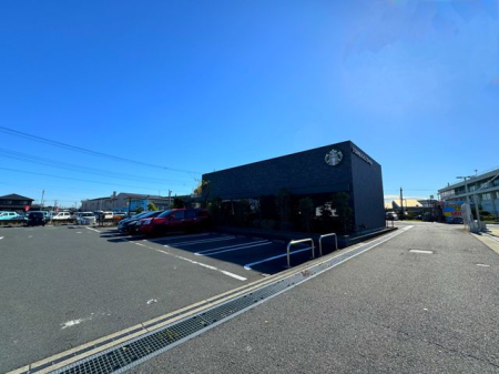 周辺環境 スターバックスコーヒー 所沢小手指バイパス店 徒歩14分。大通り沿いの車で入りやすいスターバックス 1100m