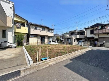 現地土地写真 四季折々の変化を楽しめる心地よい場所