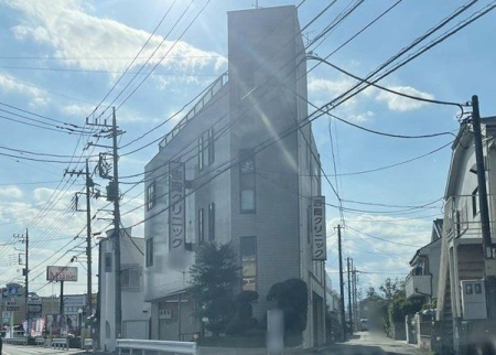 周辺環境 吉岡クリニック 徒歩7分。西武新宿線「新所沢駅」の呼吸器内科、心療内科のあるクリニックでございます。 560m