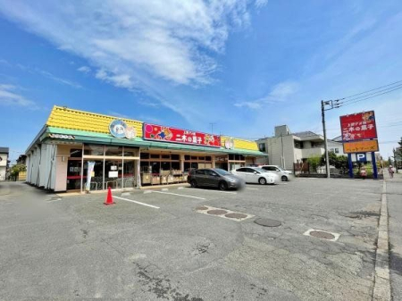 周辺環境 二木の菓子　新所沢店 徒歩12分。町のお菓子屋さん。　品揃えも豊富です。 930m