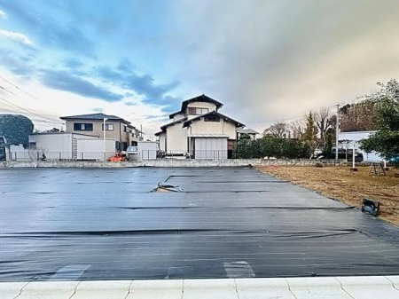 現地土地写真 車通りの少ない落ち着いた住宅街