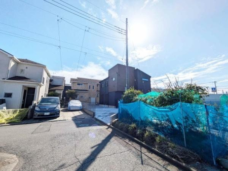 現地外観写真 生活環境の良好な閑静な住宅地です。
