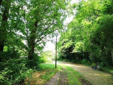周辺環境 清瀬せせらぎ公園 徒歩25分。約510メートルの清流沿いの水と親しむ散策路と、隣接する雑木林からなる、自然の体験学習の場です 1970m
