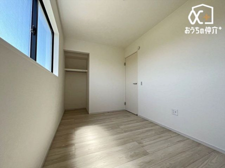 その他内観 家族みんなが個室を持てる間取です。