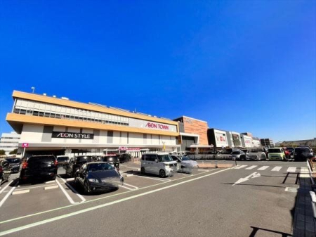 周辺環境 イオンタウンふじみ野 徒歩9分。営業時間10：00-21：00　大きなショッピングモール。 650m