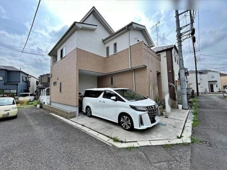 現地外観写真 三方採光で陽当たり良好！！