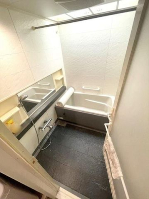 浴室 バスルームでリラックスバスタイム
