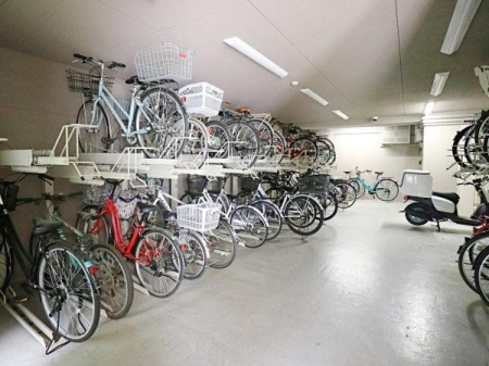 その他 屋内駐輪場