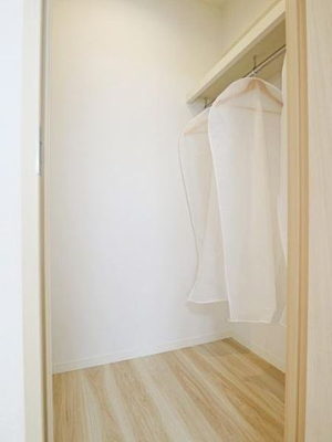 収納 ウォークインクローゼット