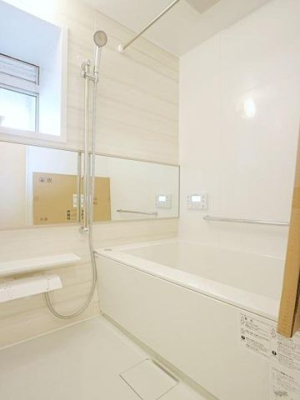 浴室 落ち着きあるお風呂でリラックスバスタイム