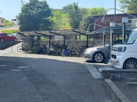 その他 駐車場、駐輪場の様子