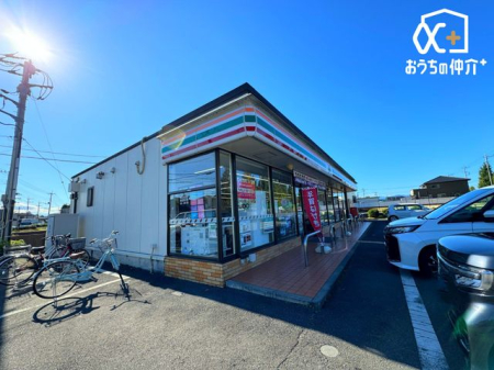 周辺環境 セブンイレブン所沢北野店 徒歩3分。24時間営業なので、急なお買い物にも便利です。飲食物や軽い日用品を販売しております。駐車場；有（大型トラック可） 220m