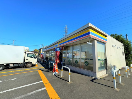周辺環境 サンディ 小手指店 徒歩9分。品揃え豊富なスーパーマーケットでございます。近隣の方々でいつも賑わっております。駐車場も広いです。 700m