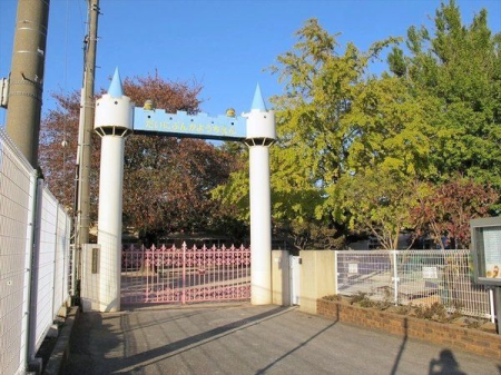 周辺環境 所沢第二文化幼稚園 徒歩9分。西武池袋線「所沢駅」が最寄りの保育園でございます。 700m