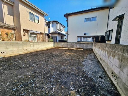 現地土地写真 生活環境良好な立地