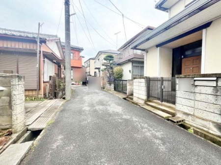 現地土地写真 四季折々の変化を楽しめる心地よい場所