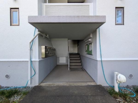 エントランス お手入れの行き届いたエントランスです