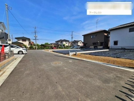 現地土地写真 前面道路の様子