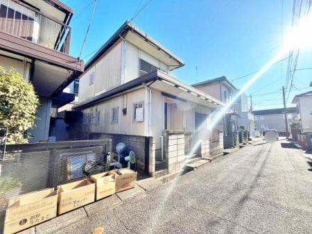 現地土地写真 開放感のある前面、接道の様子です